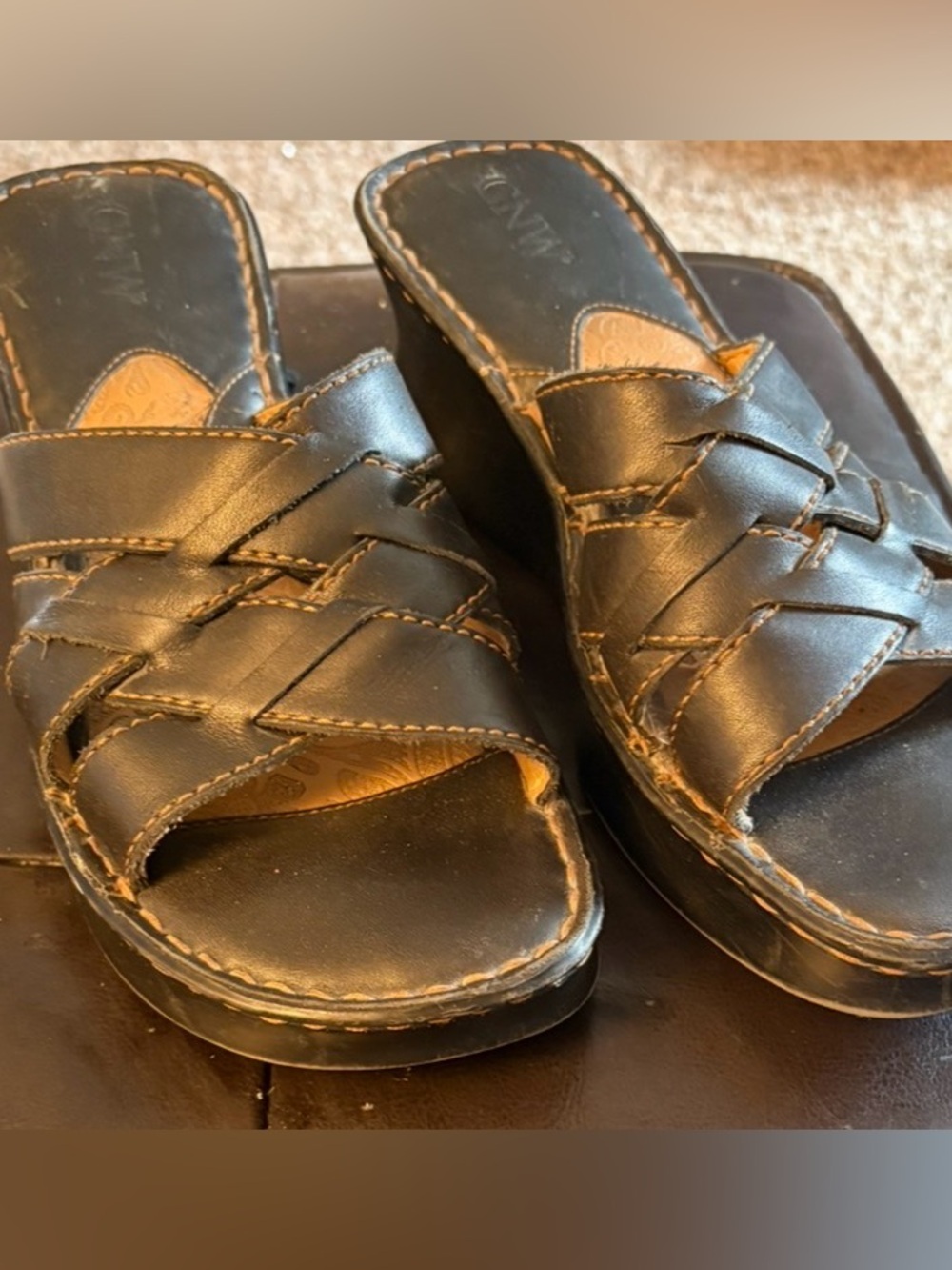 GNW black Leather Woven Slip-On Wedge Sandals with gold stitching